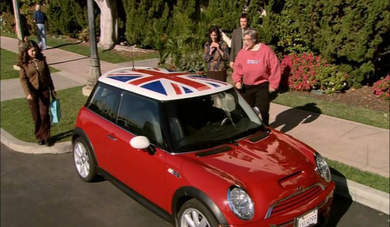 Illustration for article titled Hop-Ons, Live-Ins, And Stares: The Cars Of Arrested Development